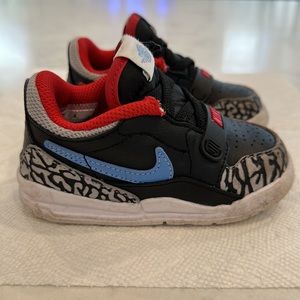 Jordan Legacy 312 Low "Black/Wolf Grey/Valor Blue/Red" Toddler Boys' Shoe